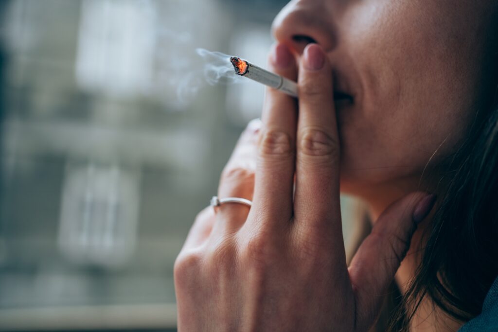 Researchers Reveal Devastating Impact of Smoking: Exact Minutes Each Cigarette Takes Off Your Life