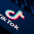 Amazon’s Last-Minute Bid for TikTok Shakes Up Acquisition Battle